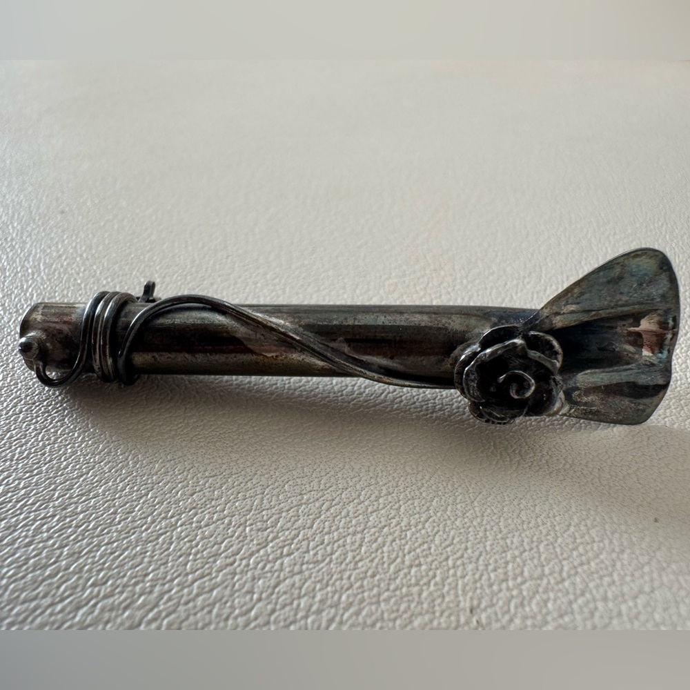 Vintage Brooch Flower Pin